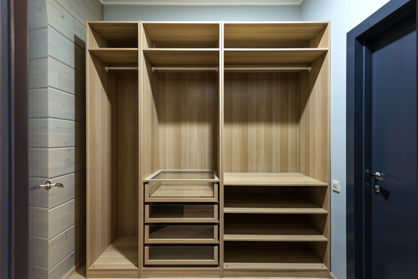 Dressing sur mesure en bois clair